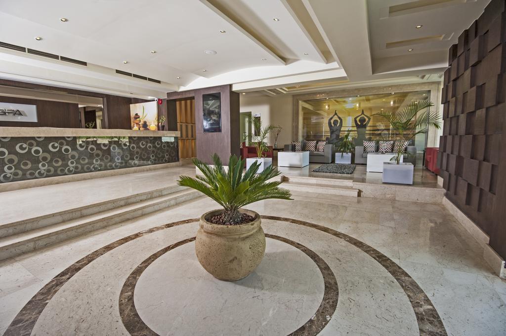 Rivoli Suites Hurghada Bagian luar foto