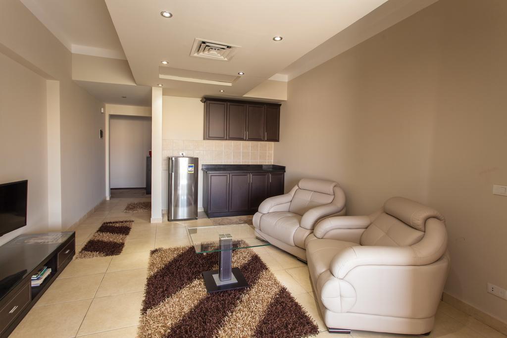 Rivoli Suites Hurghada Ruang foto