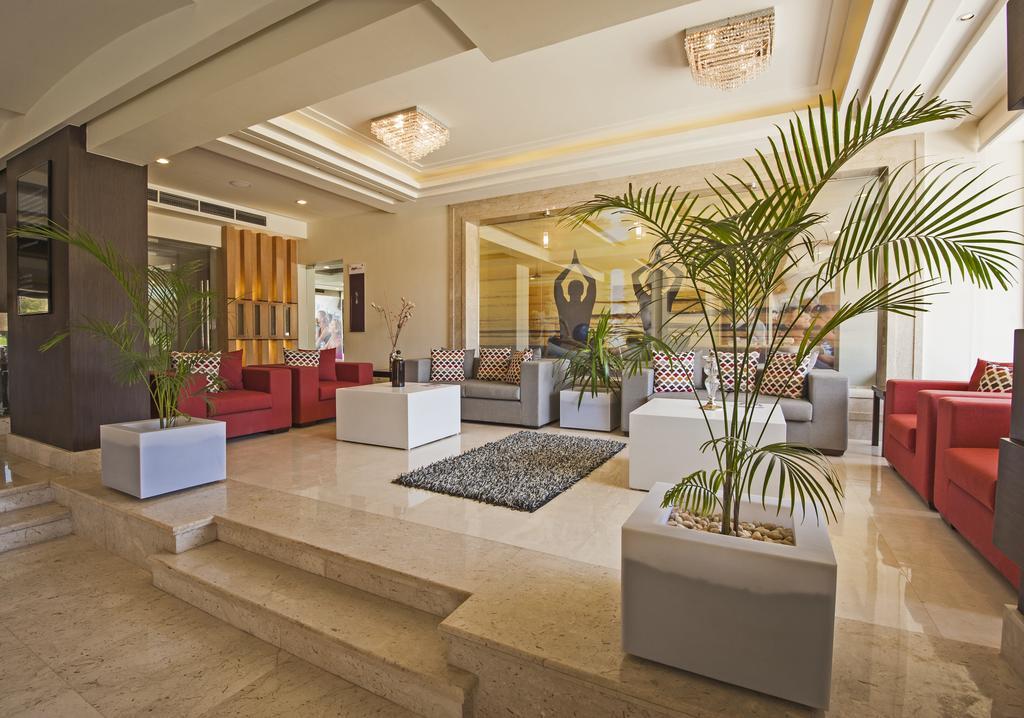 Rivoli Suites Hurghada Bagian luar foto