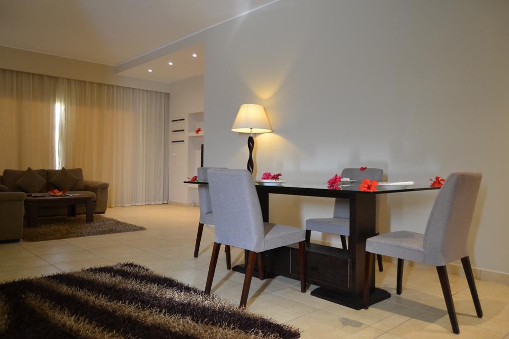 Rivoli Suites Hurghada Bagian luar foto