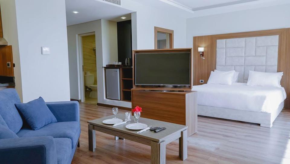Rivoli Suites Hurghada Bagian luar foto